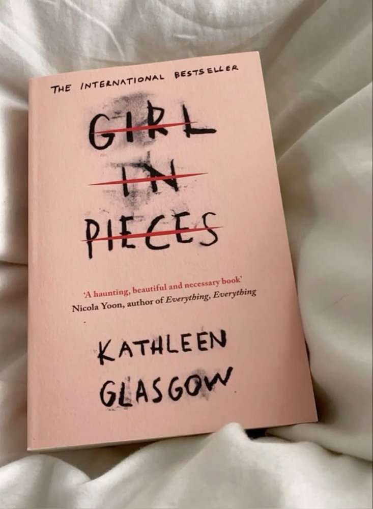 girl in pieces 