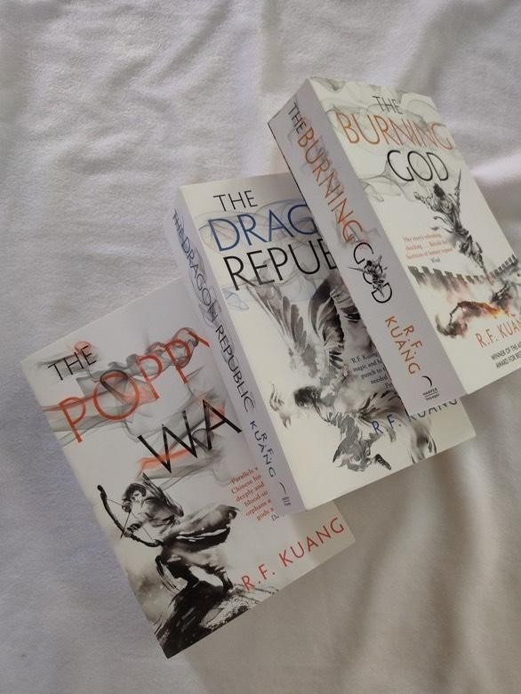 poppy war series (3books)
