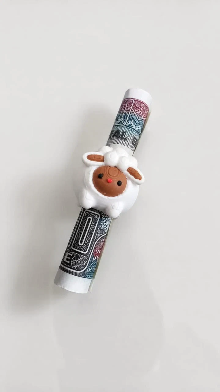 eidiya sheep holder